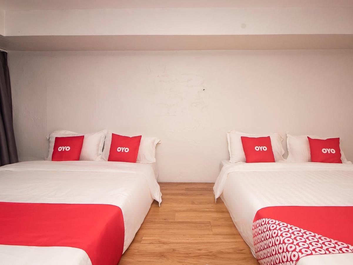 Oyo 90105 Towermas Hotel Сибу Екстериор снимка